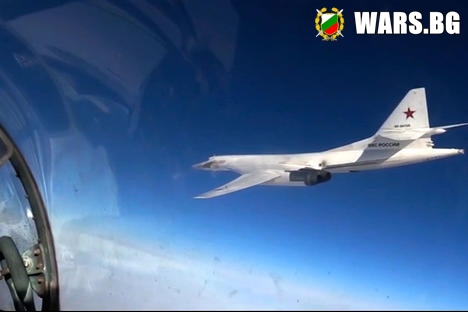 „Белият лебед“: Новият „преходен“ стратегически бомбардировач