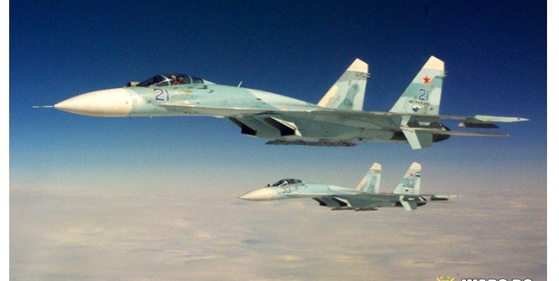 ВИДЕО: Вижте как изтребители Су-27 и Су-30 се готвят да прехванат врага