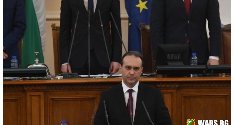Военният министър: Няма военна заплаха за България, успокойте се