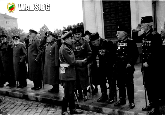 Цар Борис трети поздравява солдатите 