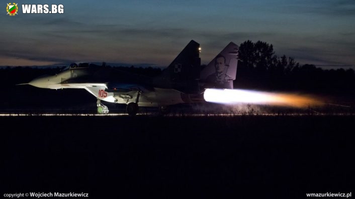 Нощни полети с МиГ-29 в Полша (снимки)