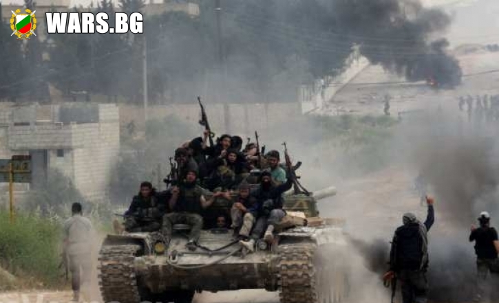 Извънредно! Въстание в Сирия: Яростни граждани атакуват с павета и оръжия терористи, които панически бягат