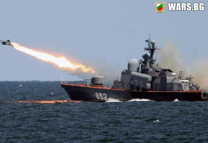 Уникални КАДРИ: Изпитания на ракетни пускове на новата руска фрегата