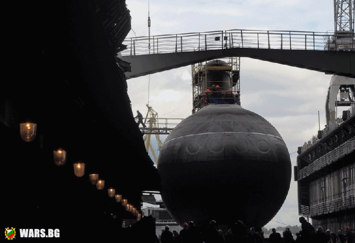 Русия вкарва в Черно море още една най-безшумна в света подводница от серията "Черната дупка" (ВИДЕО)
