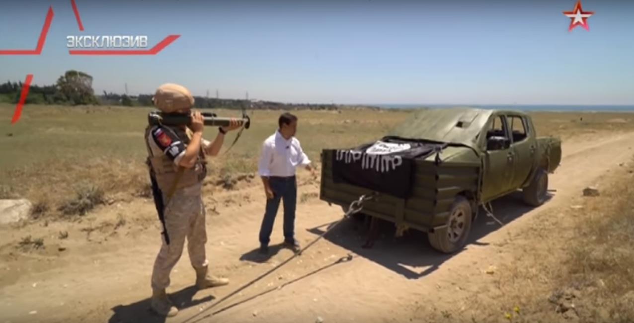 ВИДЕО: Как руските военни унищожават джихад-мобили с гранатомети?