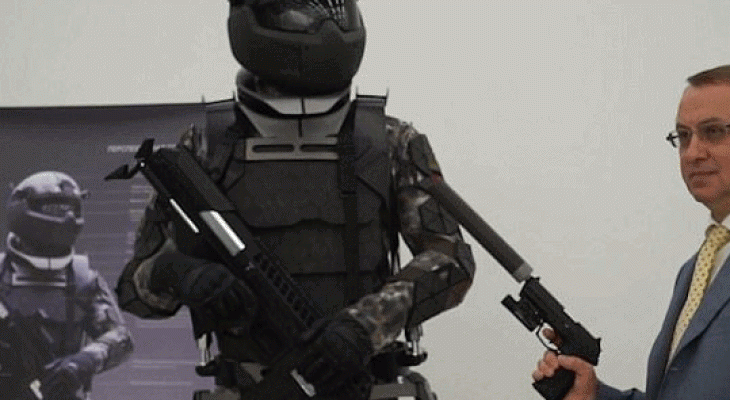 В Русия показаха бойната екипировка на "войника от бъдещето"
