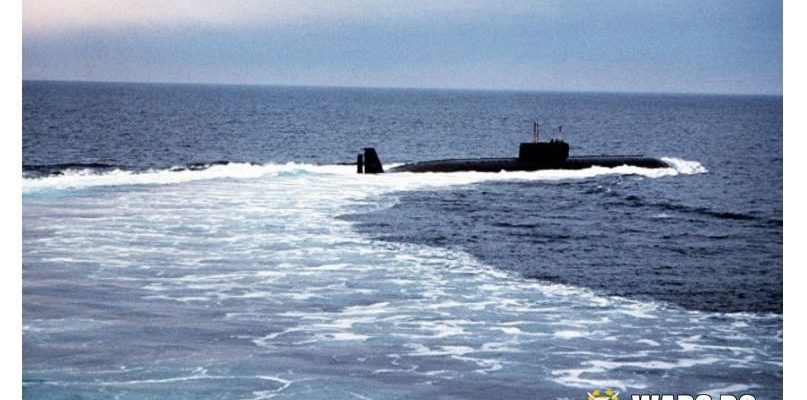 Как преди 35 години съветска подводница се блъска в американски самолетоносач
