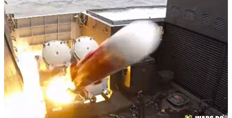 ВИДЕО: "Стелтна" ракетна корвета клас 20380 извърши успешна стрелба с ракета Х-35 "Уран"