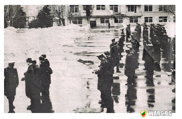 Първи крачки на войсковия плац в един артилерийски полк през 80-те
