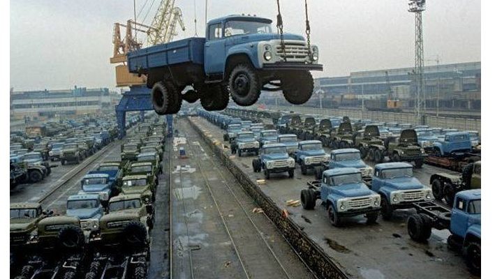 Колко гориво харчат руските камиони ЗиЛ-130 и Газ-52