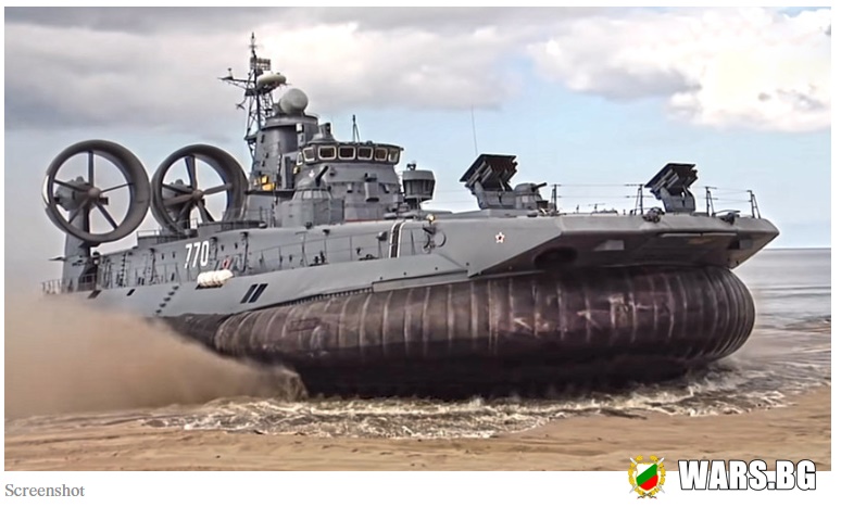 ВИДЕО: Този кораб може да разтовари батальон на морската пехота и да вдигне скорост от 100 км/ч